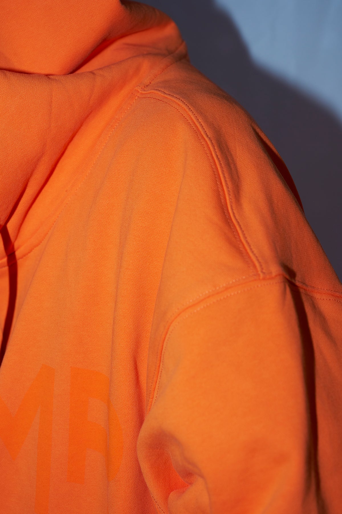 DORSAL RELEASE ZIP HOODIE